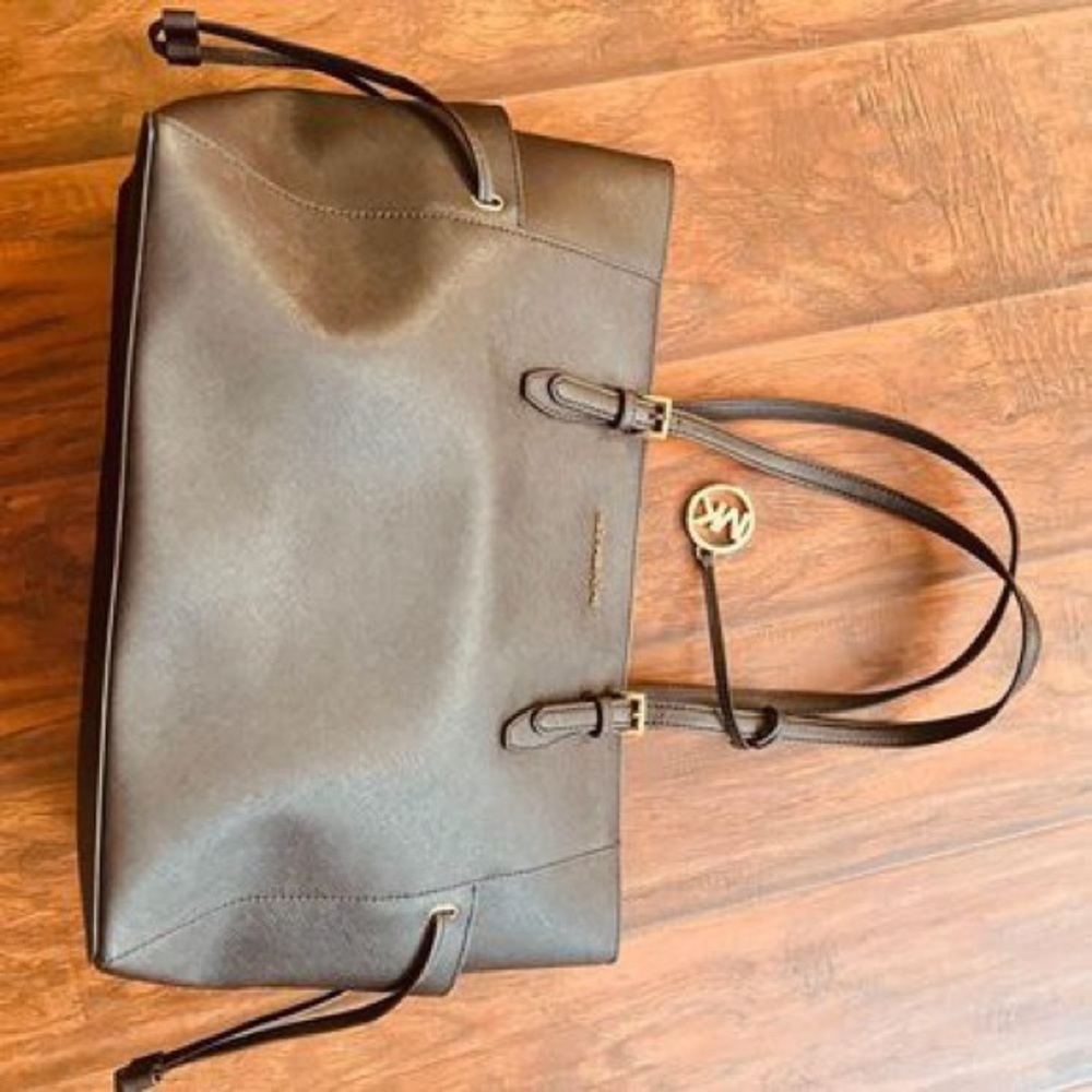 Michael Michael Kors Gilly tote large size